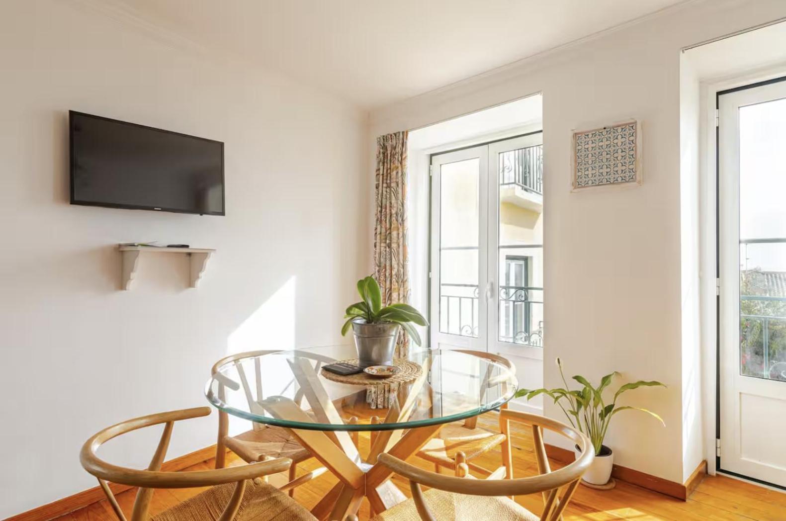 Pateo Santo Estevao-Self Catering Apartments Лиссабон Экстерьер фото