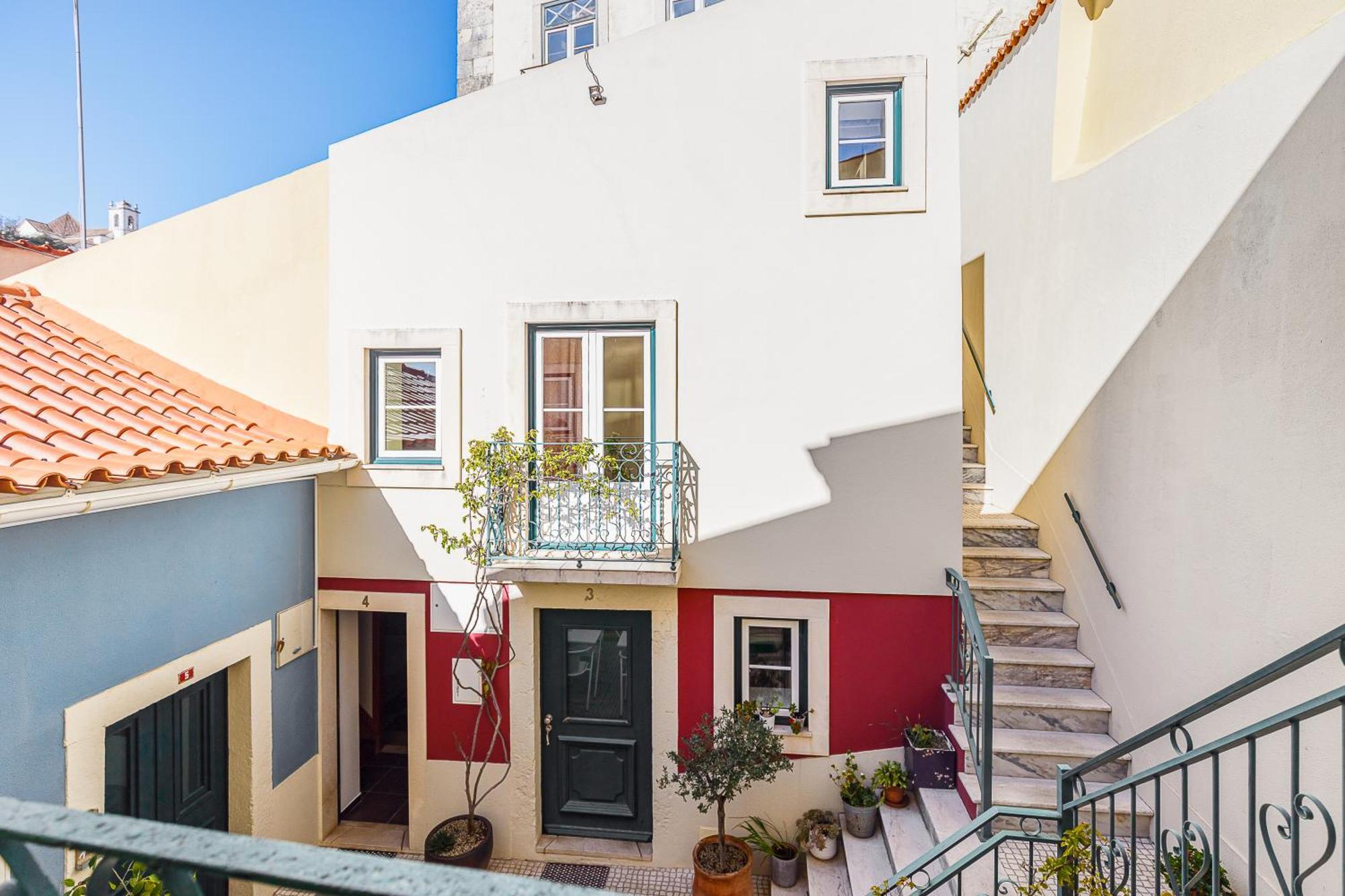 Pateo Santo Estevao-Self Catering Apartments Лиссабон Экстерьер фото