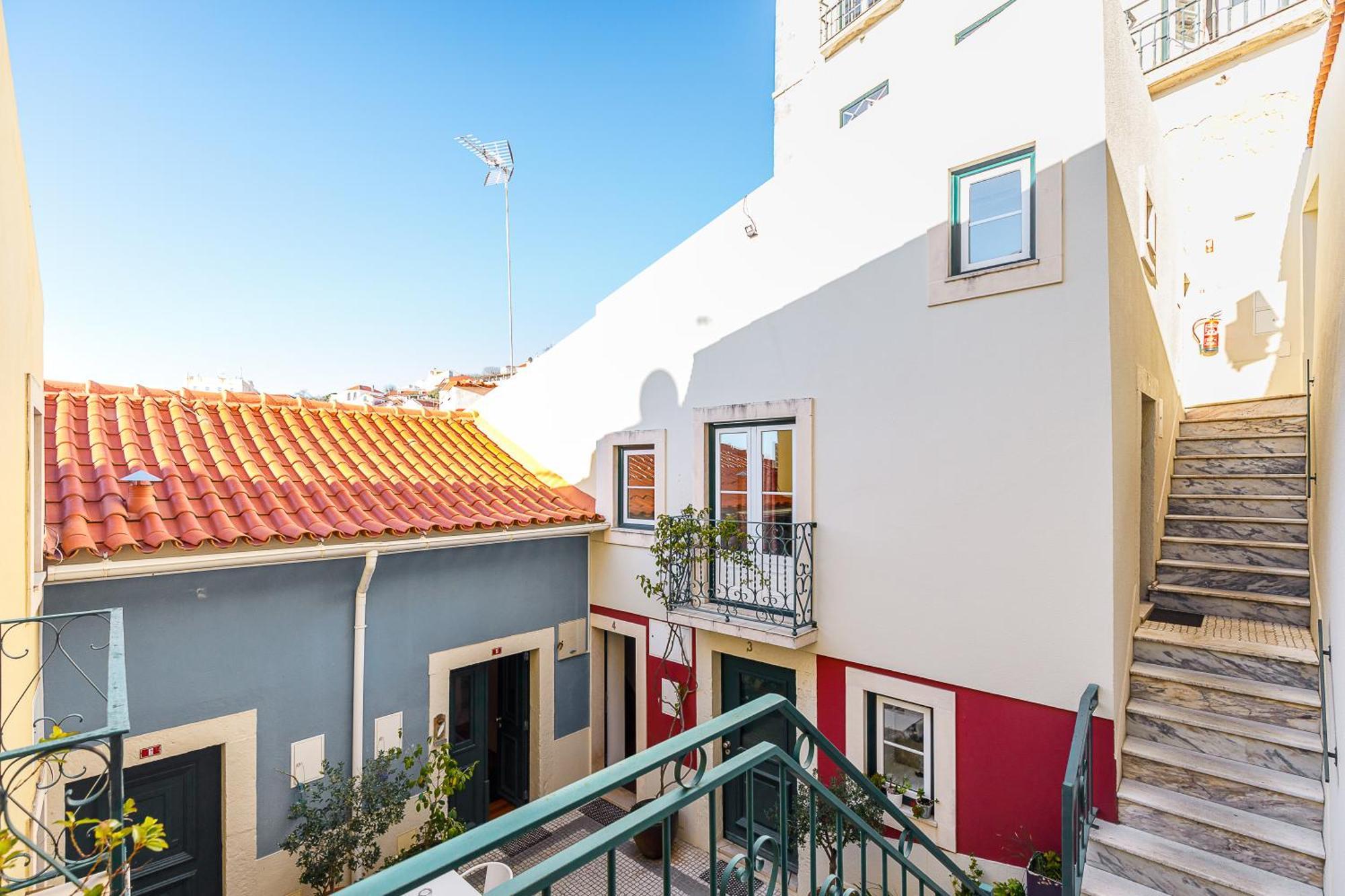 Pateo Santo Estevao-Self Catering Apartments Лиссабон Экстерьер фото