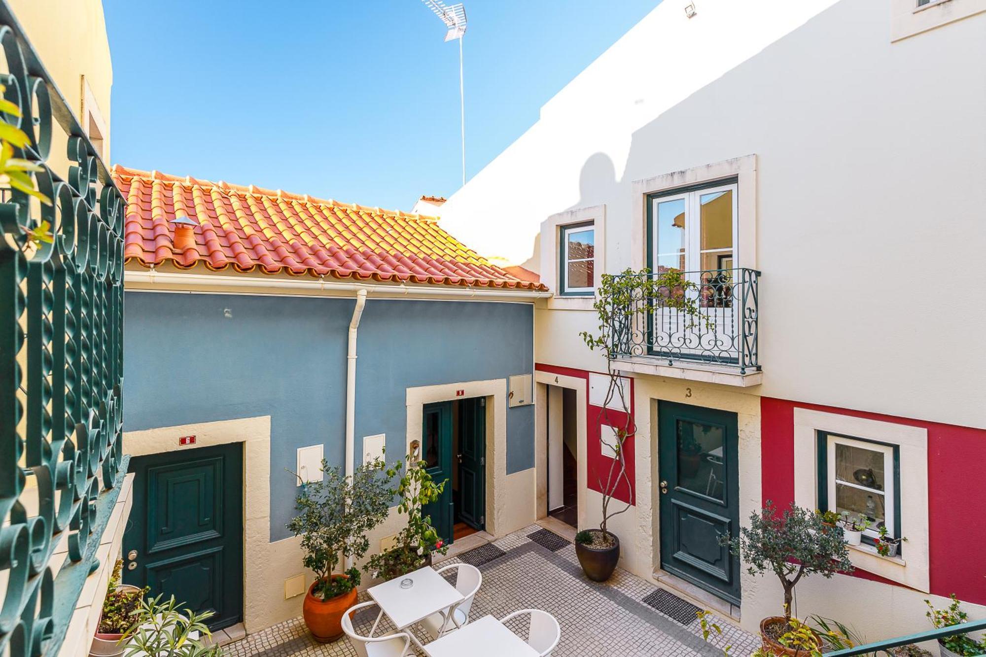 Pateo Santo Estevao-Self Catering Apartments Лиссабон Экстерьер фото